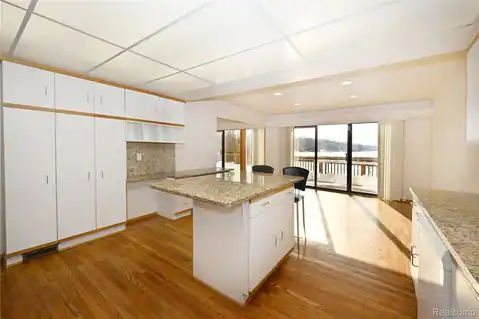 1825 Long Pointe Drive, Bloomfield Hills, MI 48302 — photo 11