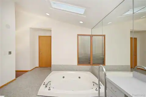 1825 Long Pointe Drive, Bloomfield Hills, MI 48302 — photo 18