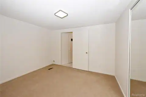 1825 Long Pointe Drive, Bloomfield Hills, MI 48302 — photo 31