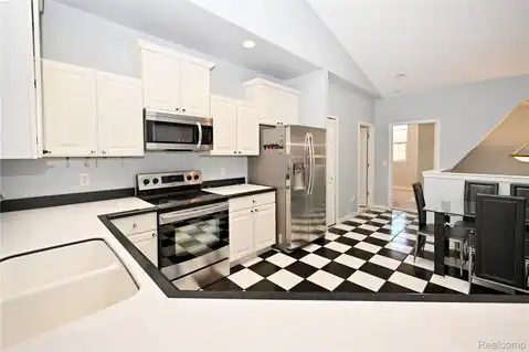 7055 Copper Creek Circle, Canton, MI 48187 — photo 11