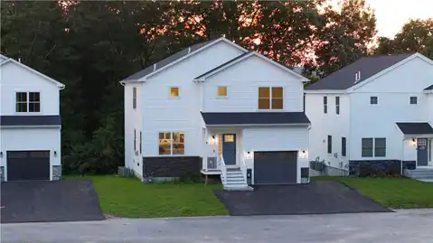 9 Stoneridge Road #9, Smithfield, RI 02917 — photo 2