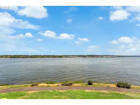 118 N HAYDEN BAY DR, Portland, OR 97217 — photo 36