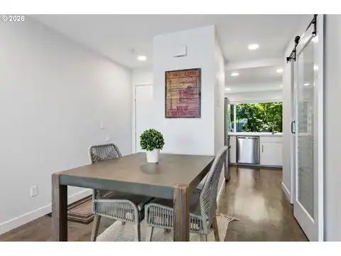 118 N HAYDEN BAY DR, Portland, OR 97217 — photo 9