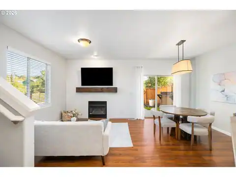 4933 SE LUCAS CT, Milwaukie, OR 97267 — photo 3