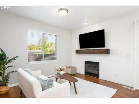 4933 SE LUCAS CT, Milwaukie, OR 97267 — photo 9