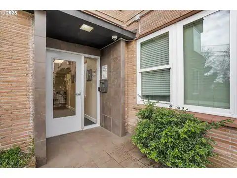 1205 SW CARDINELL DR #704, Portland, OR 97201 — photo 3
