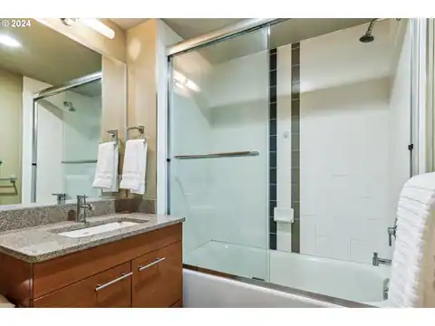 1500 SW 11TH AVE #2105, Portland, OR 97201 — photo 15