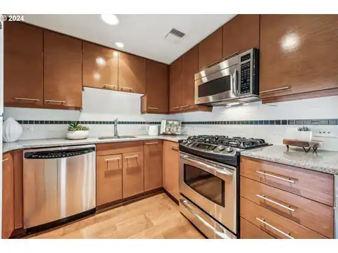 1500 SW 11TH AVE #2105, Portland, OR 97201 — photo 7