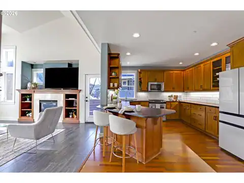 10316 SE BRISTOL CT, Happy Valley, OR 97086 — photo 11