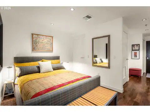 1310 NW NAITO PKWY #200, Portland, OR 97209 — photo 10