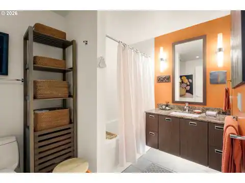 1310 NW NAITO PKWY #200, Portland, OR 97209 — photo 11