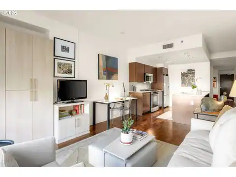 1310 NW NAITO PKWY #200, Portland, OR 97209 — photo 3