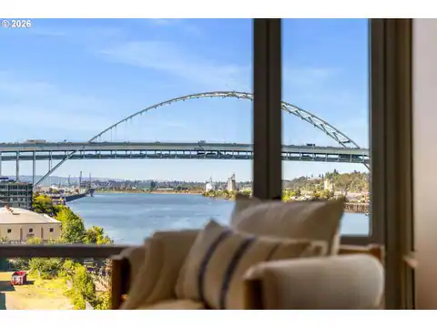 1310 NW NAITO PKWY #701, Portland, OR 97209 — photo 17