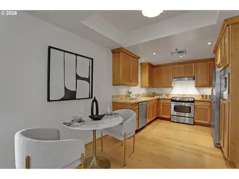2454 NW WESTOVER RD #A-303, Portland, OR 97210 — photo 7