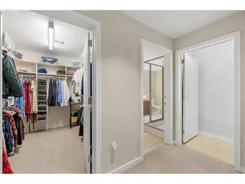 819 S PENNOYER ST, Portland, OR 97239 — photo 25
