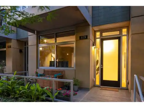819 S PENNOYER ST, Portland, OR 97239 — photo 39