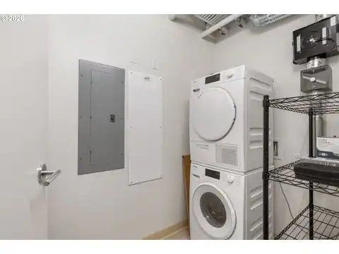 1310 NW NAITO PKWY #805, Portland, OR 97209 — photo 27