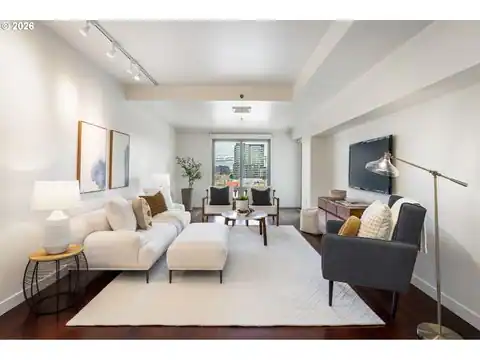 1310 NW NAITO PKWY #805, Portland, OR 97209 — photo 3
