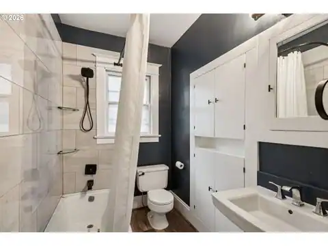 1411 SW HALL ST, Portland, OR 97201 — photo 10