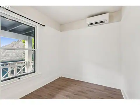 1411 SW HALL ST, Portland, OR 97201 — photo 7