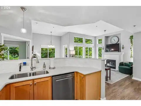 14745 SW SANDHILL LOOP #204, Beaverton, OR 97007 — photo 8