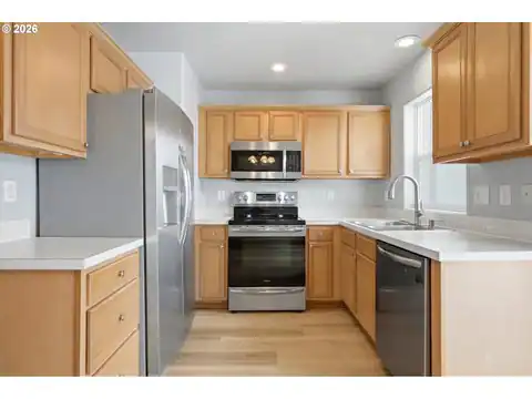400 SE 2ND ST, Troutdale, OR 97060 — photo 11