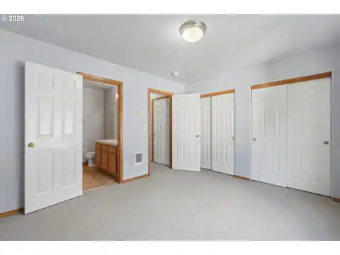 400 SE 2ND ST, Troutdale, OR 97060 — photo 15