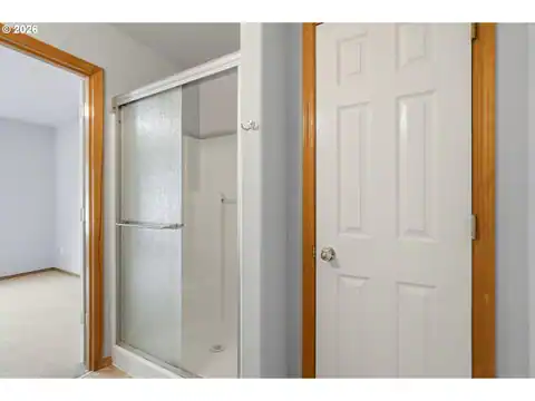 400 SE 2ND ST, Troutdale, OR 97060 — photo 18