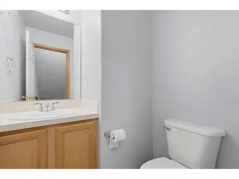 400 SE 2ND ST, Troutdale, OR 97060 — photo 23