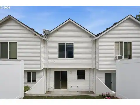 400 SE 2ND ST, Troutdale, OR 97060 — photo 29