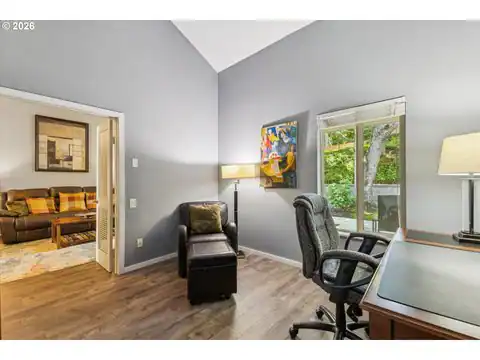 1325 BONNIEBRAE DR, Lake Oswego, OR 97034 — photo 17