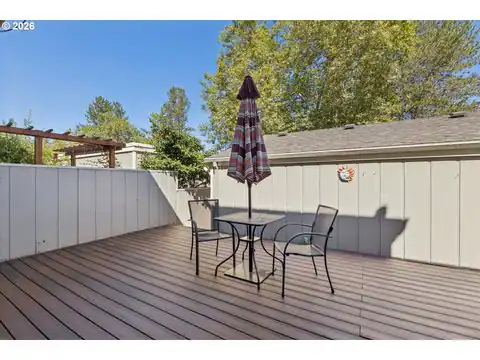 1325 BONNIEBRAE DR, Lake Oswego, OR 97034 — photo 30