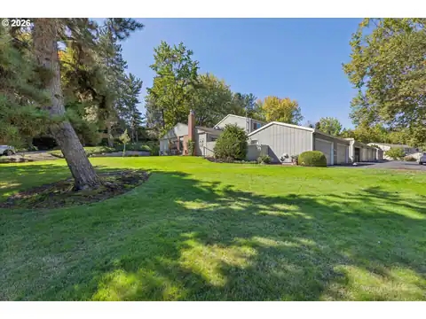 1325 BONNIEBRAE DR, Lake Oswego, OR 97034 — photo 35