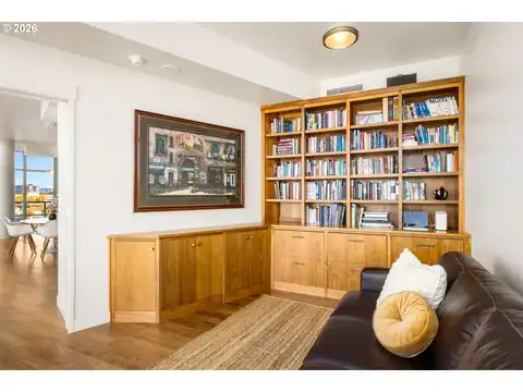 1310 NW NAITO PKWY #1001, Portland, OR 97209 — photo 10
