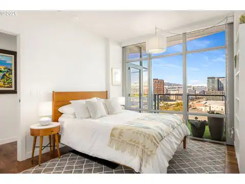 1310 NW NAITO PKWY #1001, Portland, OR 97209 — photo 17