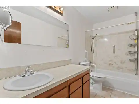 3403 NE 162ND AVE, Portland, OR 97230 — photo 16