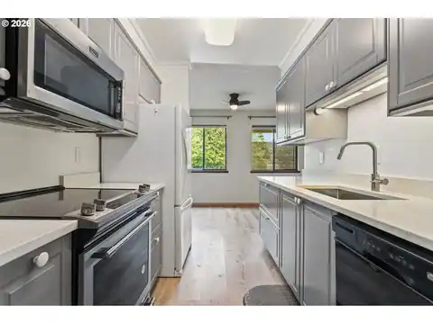 3403 NE 162ND AVE, Portland, OR 97230 — photo 6