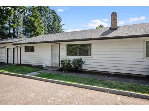 12011 SE MARKET ST, Portland, OR 97216 — photo 15