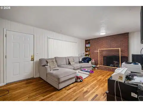 12011 SE MARKET ST, Portland, OR 97216 — photo 16