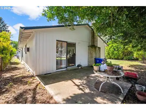 12011 SE MARKET ST, Portland, OR 97216 — photo 35