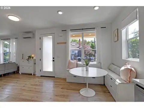 3881 SE 28TH AVE, Portland, OR 97202 — photo 9