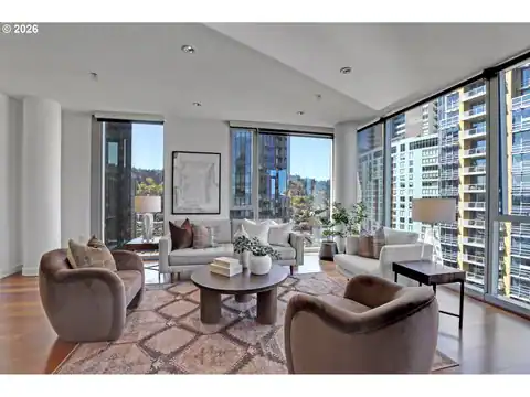 841 S GAINES ST #1600, Portland, OR 97239 — photo 10