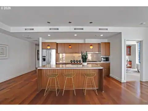 841 S GAINES ST #1600, Portland, OR 97239 — photo 12