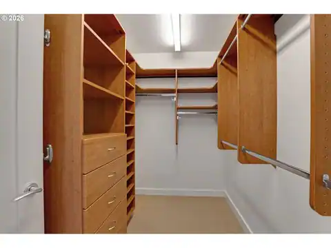 841 S GAINES ST #1600, Portland, OR 97239 — photo 16