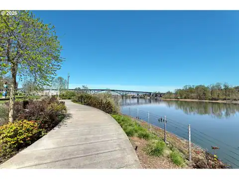 841 S GAINES ST #1600, Portland, OR 97239 — photo 23