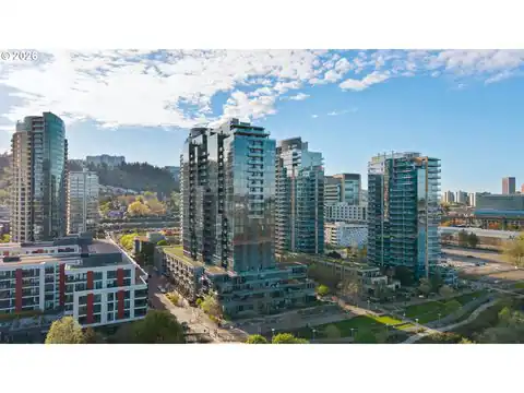 841 S GAINES ST #1600, Portland, OR 97239 — photo 25