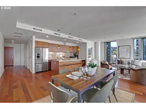 841 S GAINES ST #1600, Portland, OR 97239 — photo 4