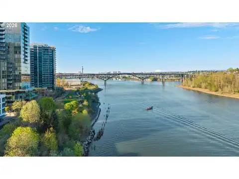 841 S GAINES ST #1600, Portland, OR 97239 — photo 8