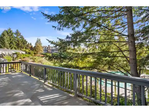 3653 SW 52ND PL, Portland, OR 97221 — photo 18