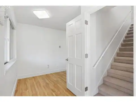 3653 SW 52ND PL, Portland, OR 97221 — photo 32